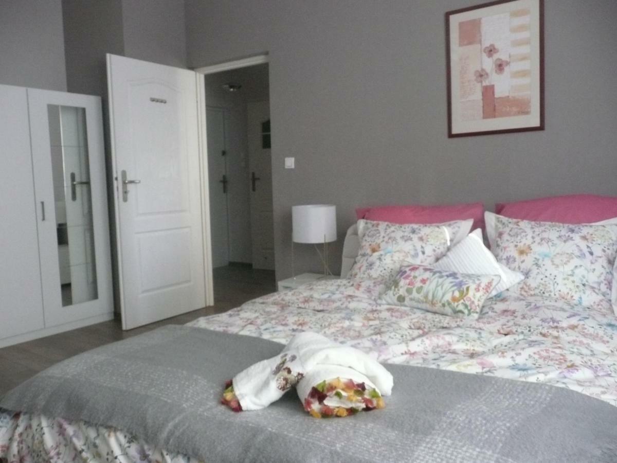 Sunny Wisla River Apartment Varsavia Esterno foto