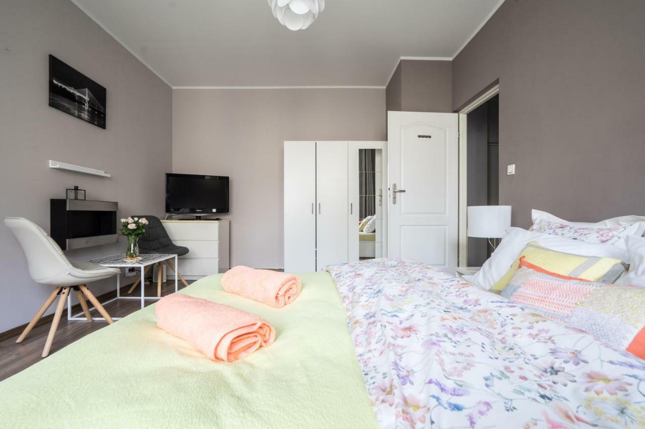 Sunny Wisla River Apartment Varsavia Esterno foto
